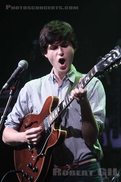 VAMPIRE WEEKEND - 2007-11-05 - PARIS - La Cigale - 